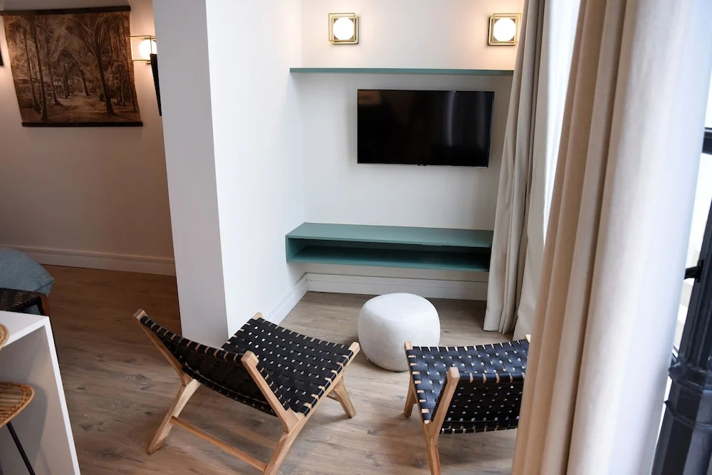Honest Sevilla Apartments
