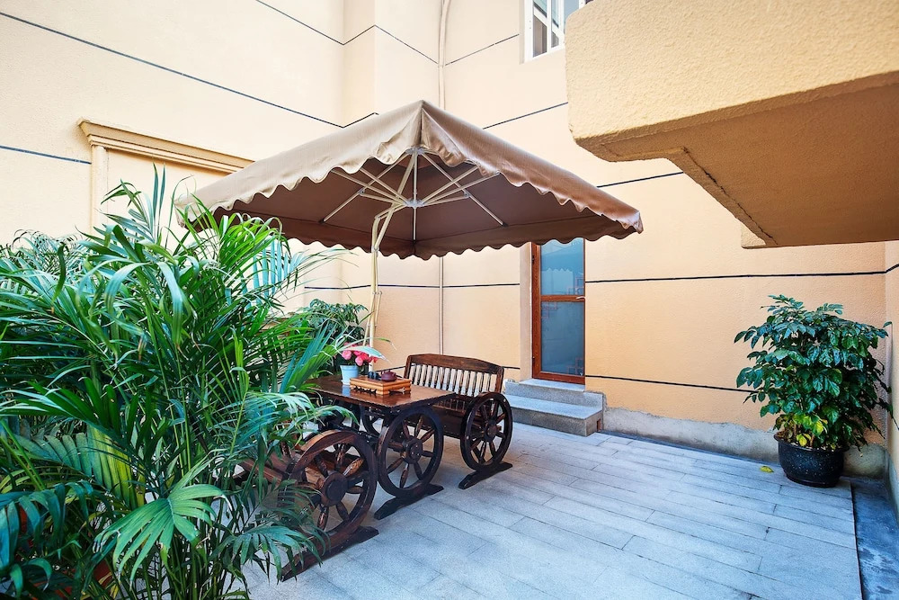 YIN City Inn First Branch