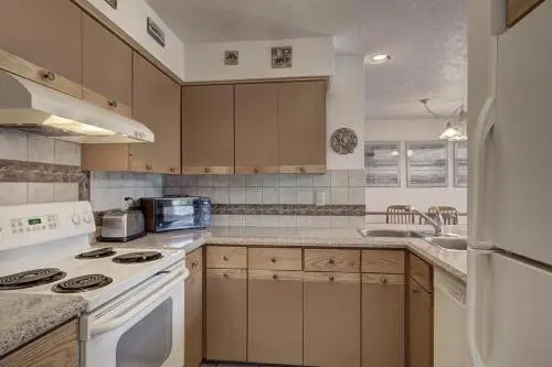 1633 Quicksilver Condo
