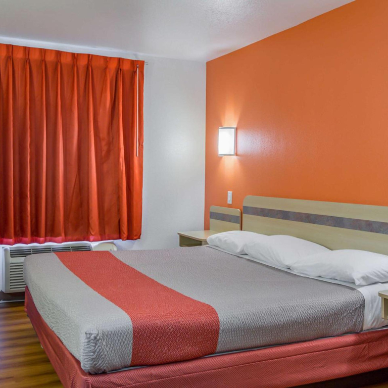 Motel 6-Redmond, OR