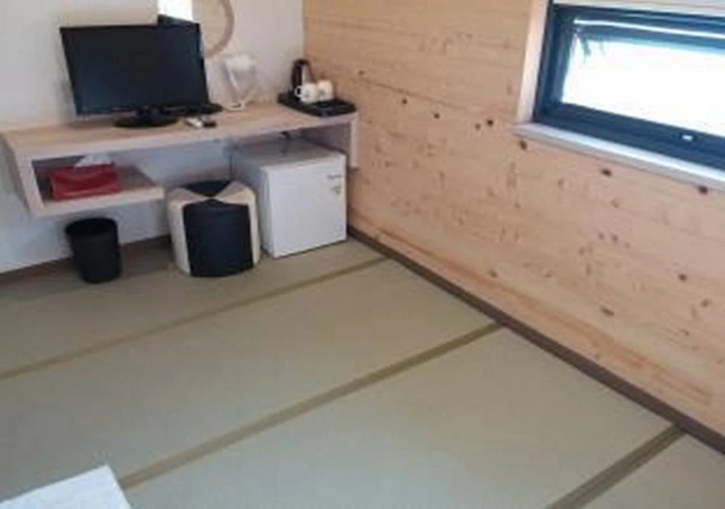 Bound Hostel