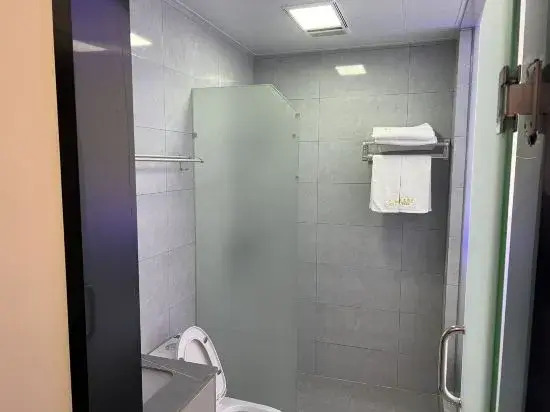 Luan Holiday Hotel, Wuhu County
