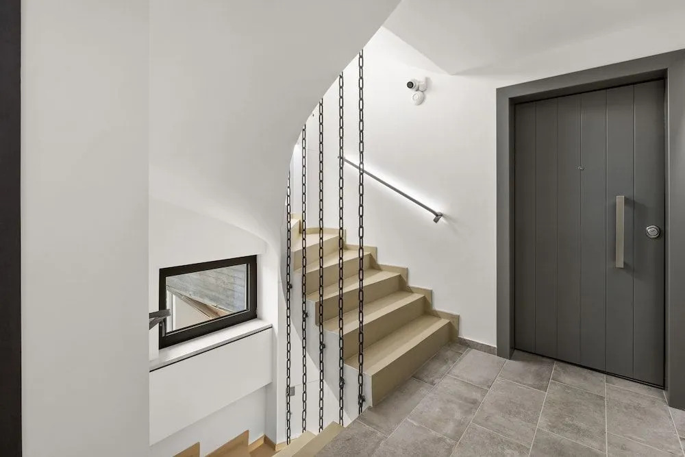 ATHENIAN VIEW LOFT