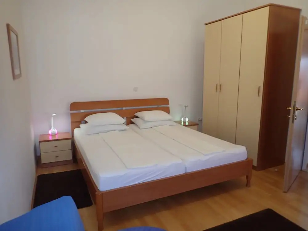 Asja-on Quiet Location and With Beautiful Garden