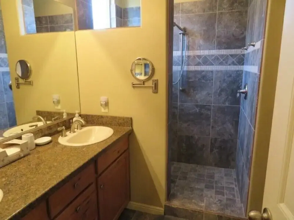 Dennis And Tammy Beams 3 Bedroom Home