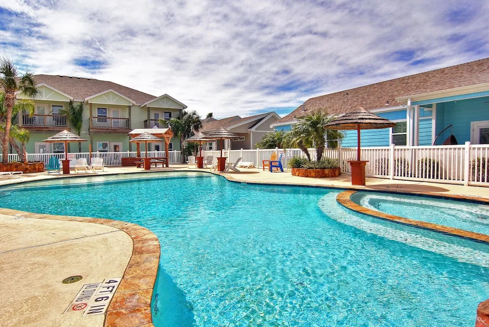 Tropical Paradise Pb209 3 Bedrooms 3 Bathrooms Condo