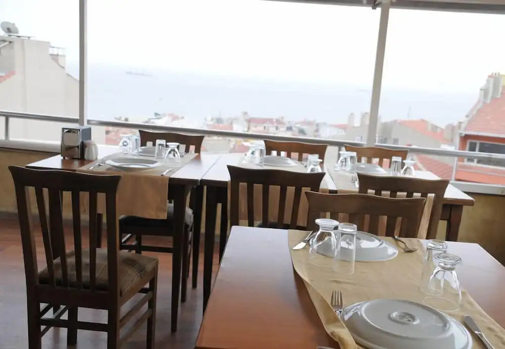 Otel Karaevli