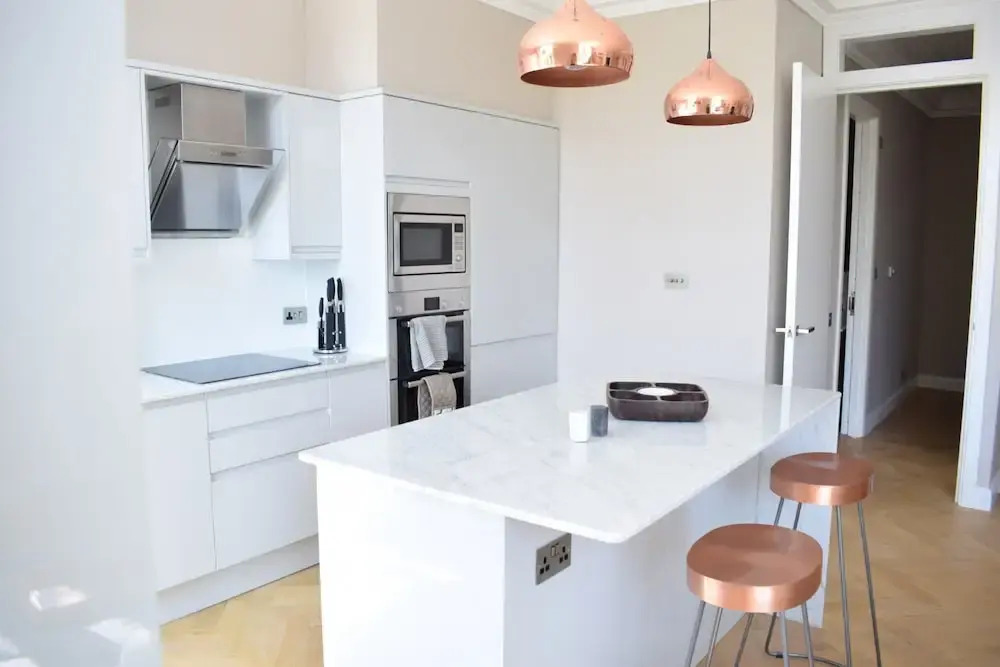 Bright, Vibrant 1 BD Apartment in Sth Hampstead
