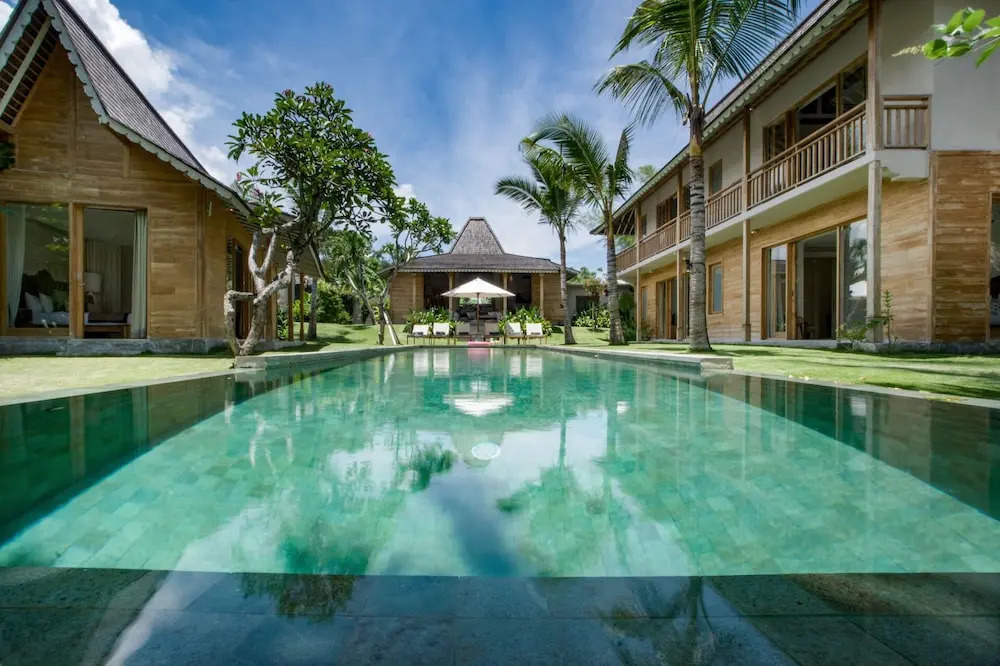 Luxury 5 Bedroom Villa With Private Pool, Bali Villa 2022