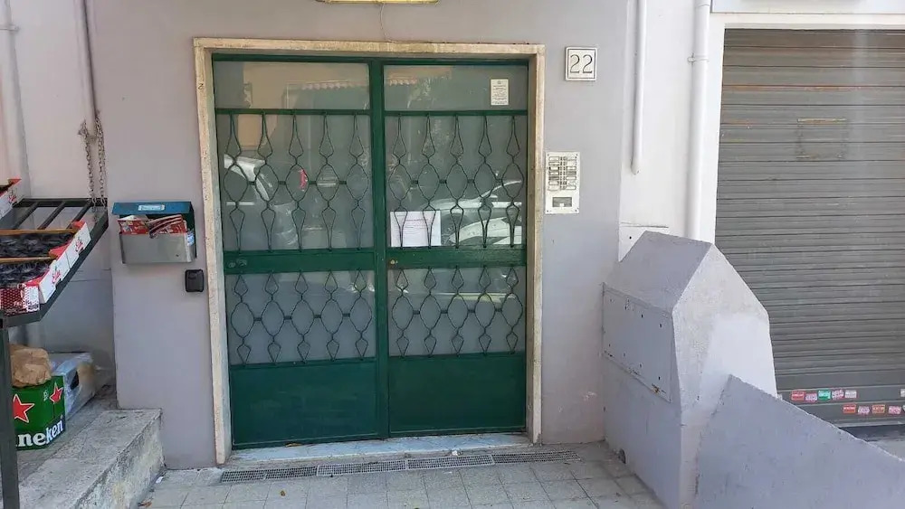 Studio Near Alessandrino Metro C
