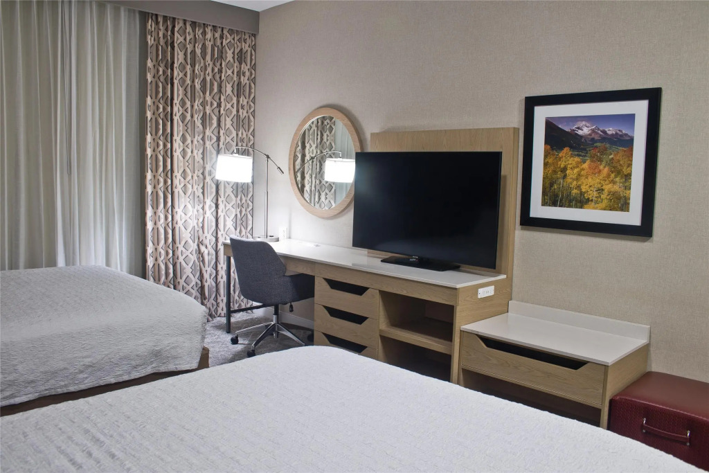 Hampton Inn & Suites Denver-Speer Boulevard