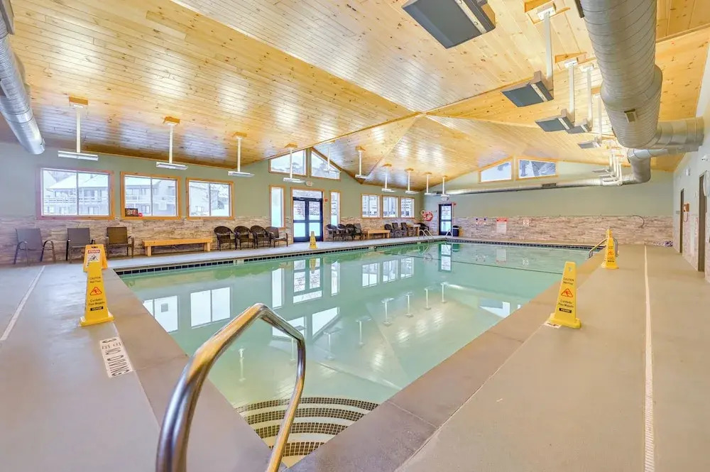 Walk to Ski Lift: Family-friendly Windham Townhome