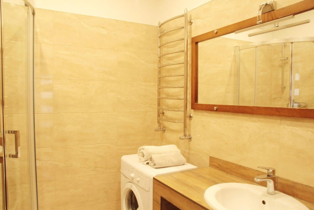 Flat in cottage close to the centre parking, WiFi, BBQ