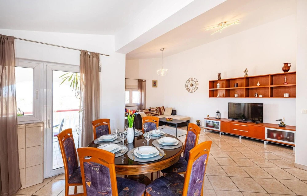 Stunning Home in Debeljak With Wifi and 3 Bedrooms