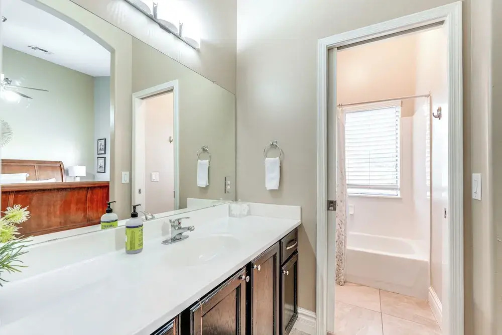 Heated Pool & Fire Pit: Family Home in Chandler