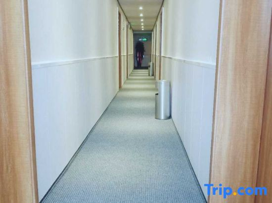 Qinyangman time Express Hotel