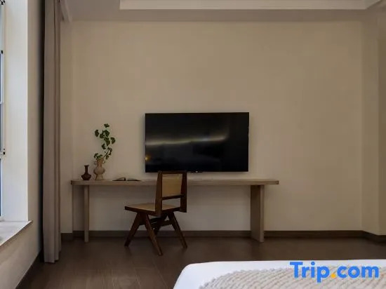 Huaxuan Hot Spring Hotel,Qingcheng Mountain
