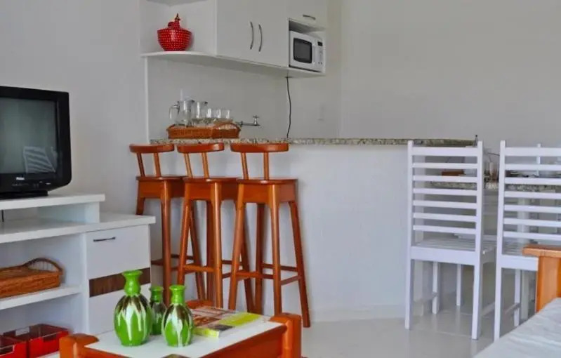 Casas no Residencial Mont Sião com 1, 2 ou 3 suítes  condomíno a poucos metros da praia de Taperapuã , com 2 piscinas adulto, 2 infantil, sauna e 2 portarias, casas com internet privativa 300MBPS