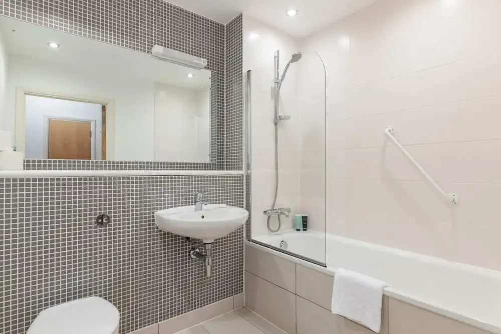 Beautiful 1 Bedroom Apartment in Shepherd's Bush