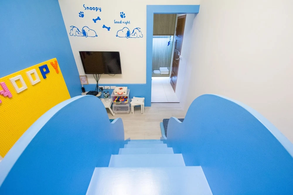 Childlike B&B