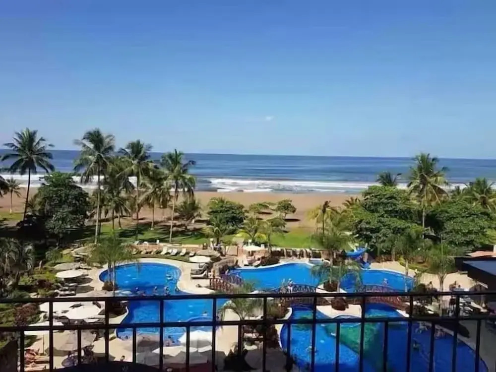 3 Bedroom Condo in Croc's Casino Resort