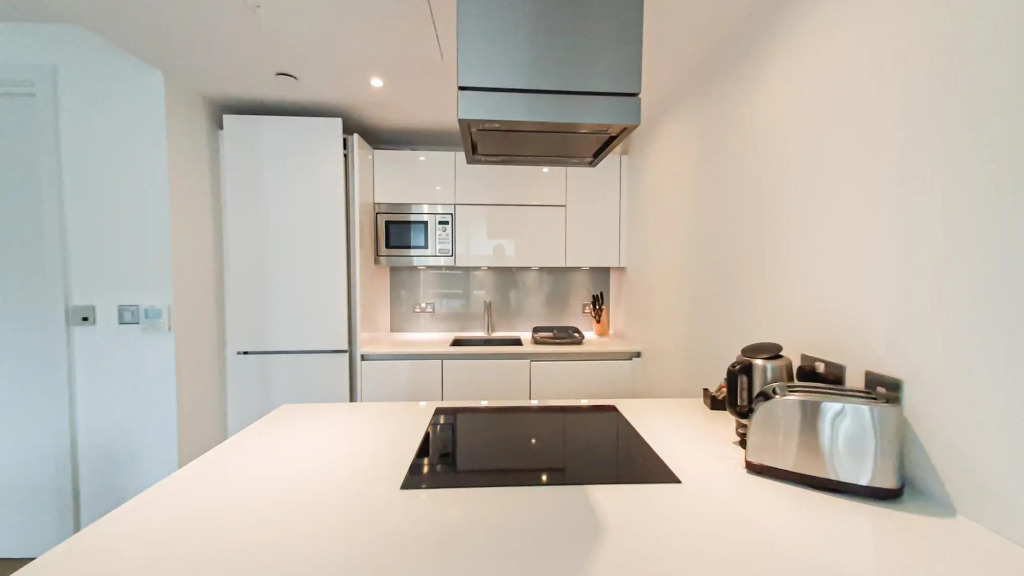 Luxurious One Bed w Balcony in Heart of Shoreditch