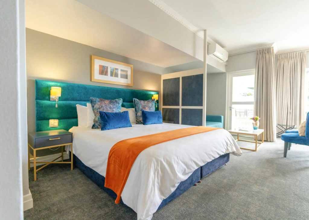Peninsula All Suite Hotel by Dream Resorts