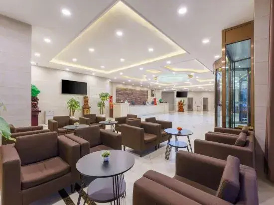 Aksu Nguyen Hotel