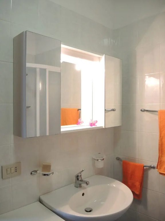 Spacious Flat With Common Pools and Kids'play Area