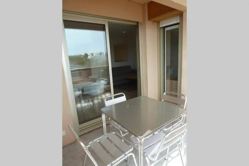 Appartement de standing à 5 min de la mer N 7102
