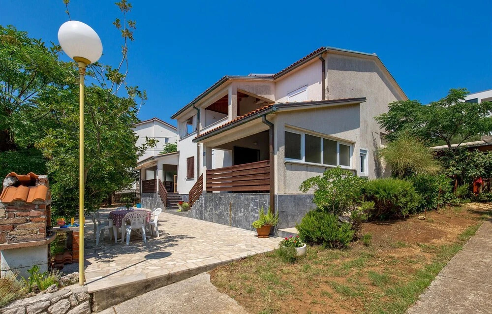 Beach Front Home In Barbat Na Rabu