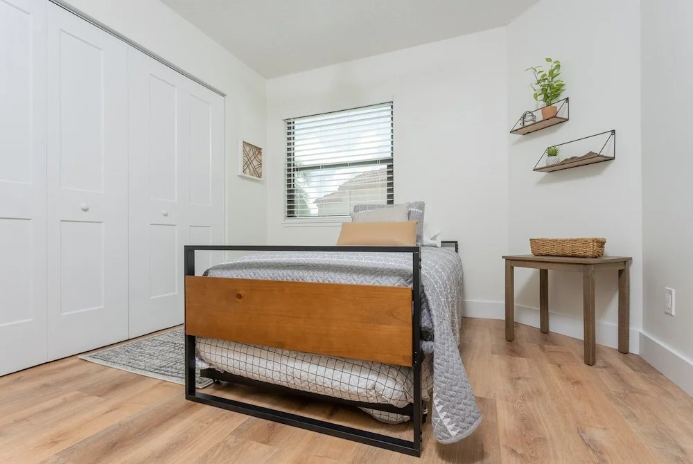 Fully Renovated 3/2 Private Beachside Home 3 Bedroom Home