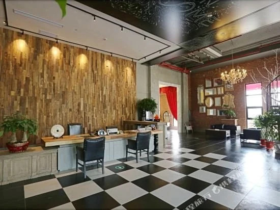 Joy Inn