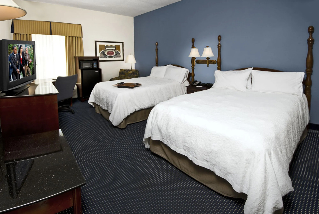 Hampton Inn & Suites Raleigh Cary Lenovo Center