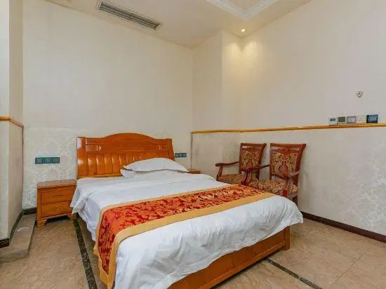 Dong Hai Long Quan Business Guest House