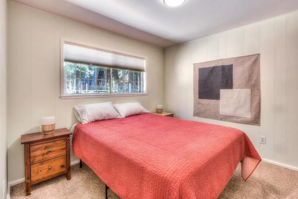Firefly  - Walk To Beach 3 Bedroom Cabin by RedAwning