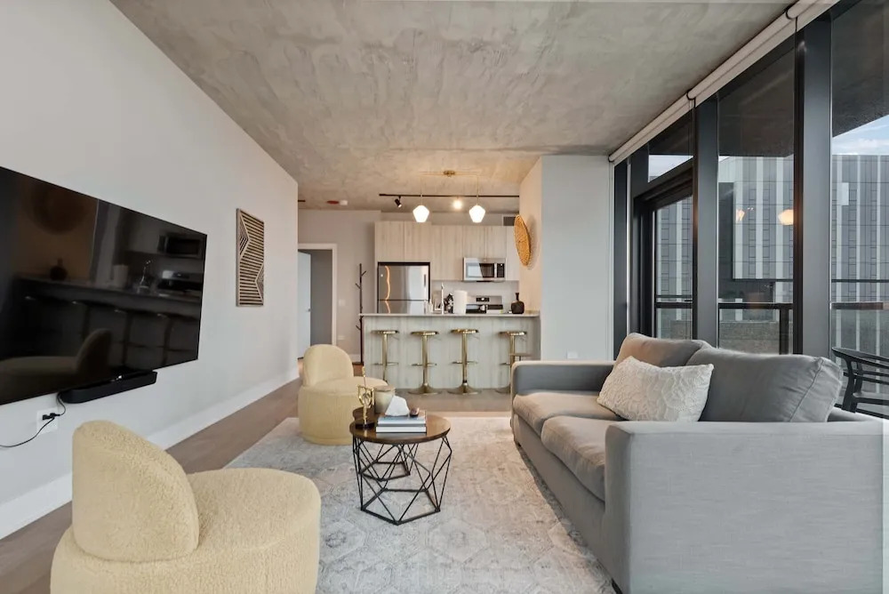 West Loop Group Hub 3 Modern 2BR Apartments