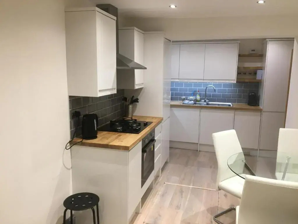 Classic Brixton City Apartment