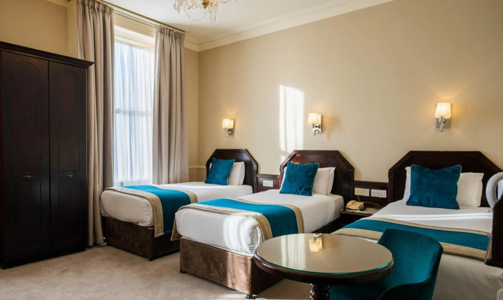 Harcourt Hotel