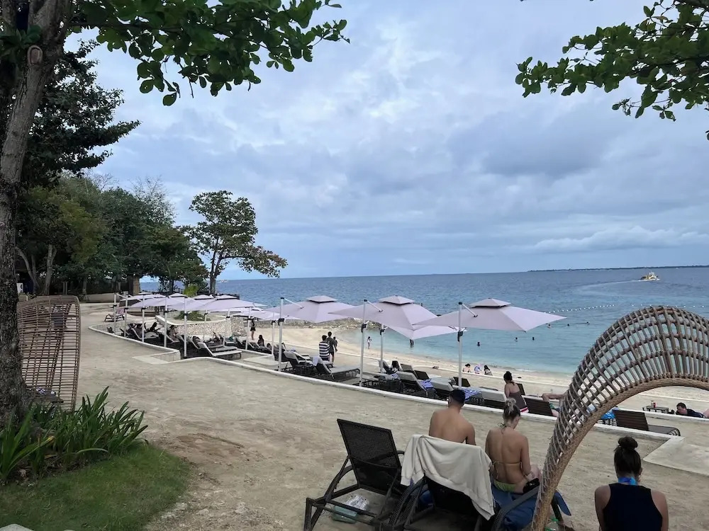 Mactan Newtown Seaview 2 bedroom near airport