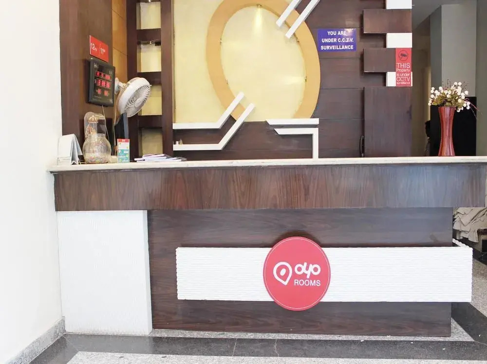 Hotel S B Inn Near New Delhi railway Station Paharganj