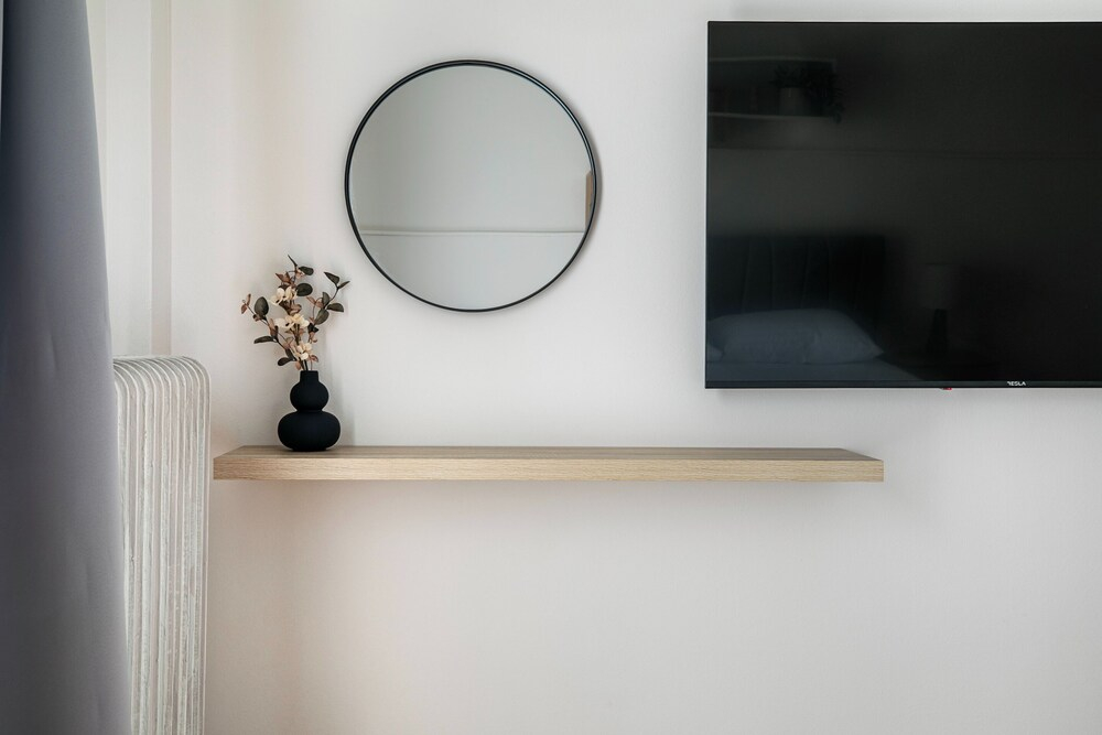 Helios Apartment by A&A Residences
