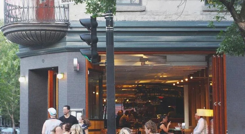 MTLVacationRentals - The City Chalet