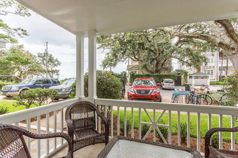 707a Oglethorpe Avenue by Hodnett Cooper