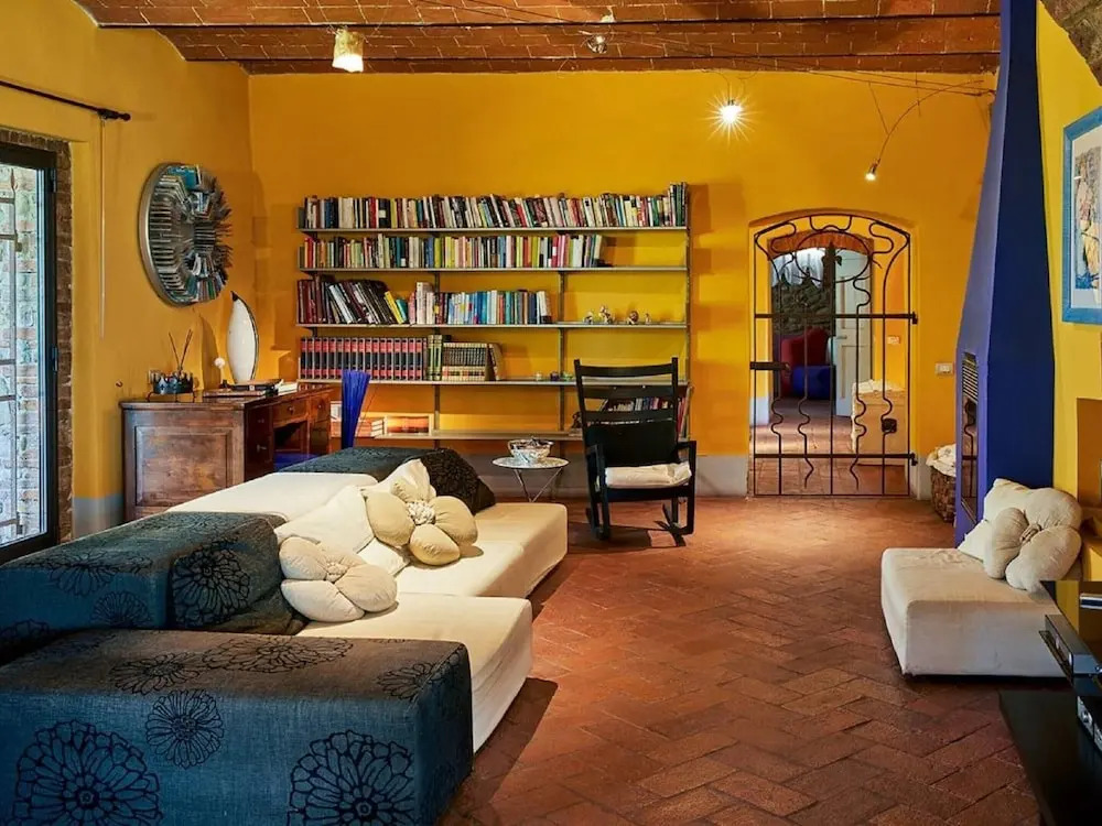 Villa in Montelupo With Private Pool