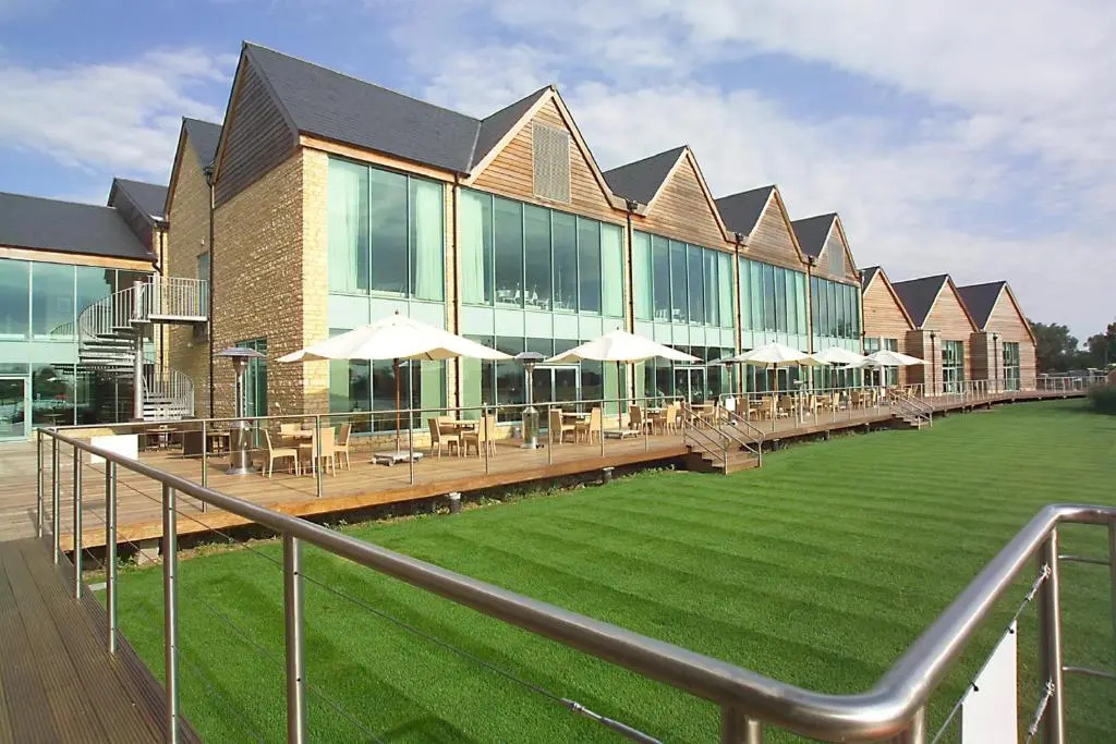 De Vere Cotswold Water Park Apartments