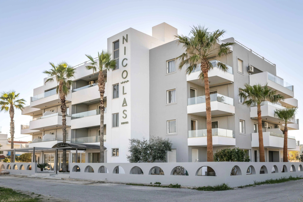 Nicolas Grand Suites, Adults Only