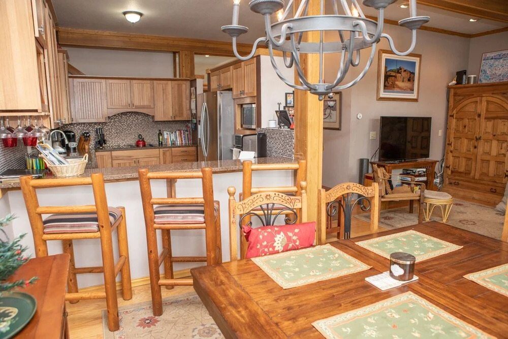 16 Chambertin Townhomes Townhouse
