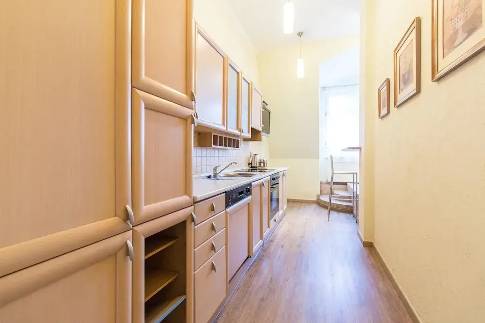 Spacious Duplex by Park&Metro by easyBNB