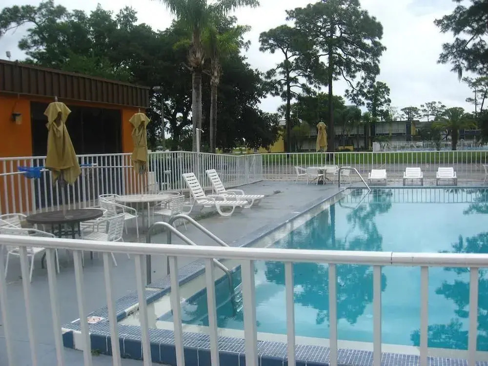 Lake Cecile Inn and Suites